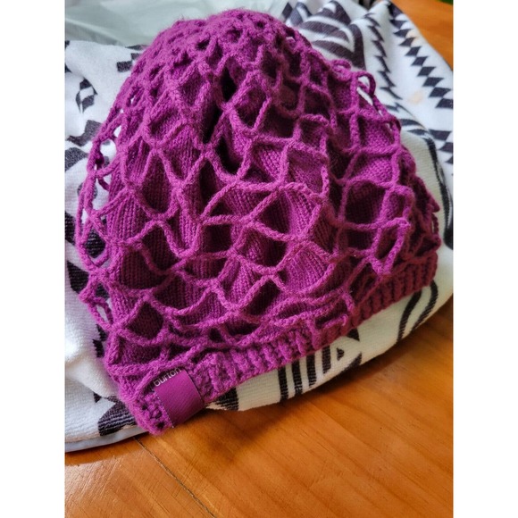 Burton Wool Knit Hat With Crochet Netting. Fuchsia. Excellent! - Picture 3 of 7